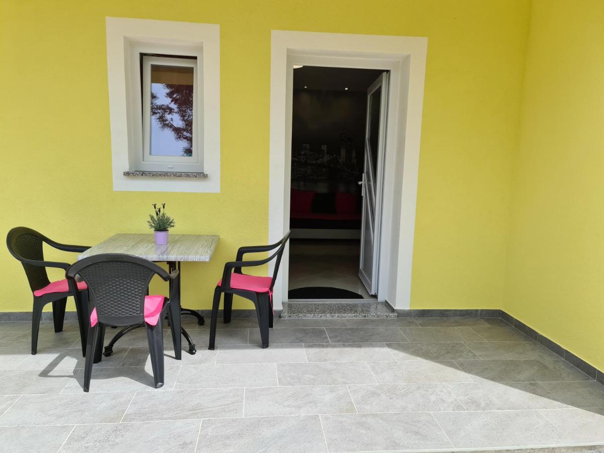 Apartments Jana Salatić Extérieur photo