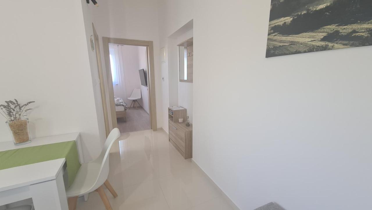 Apartments Jana Salatić Extérieur photo